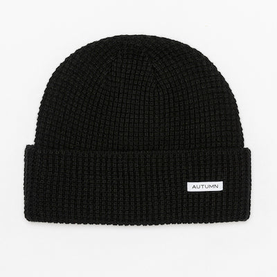 Autumn Waffle Beanie in Black 2024 - M I L O S P O R T